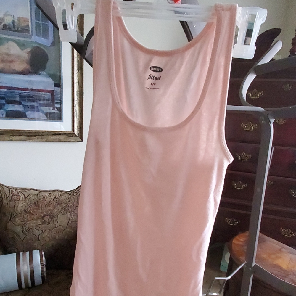 EUC 3 fitted tank tops.  All s/P - Picture 4 of 4